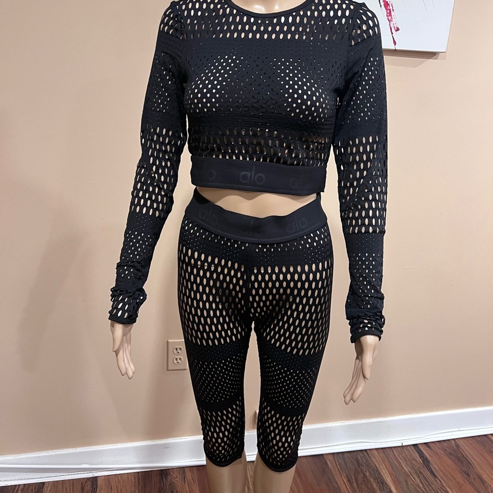 ALO Yoga Black Mesh Leggings and Top Set
